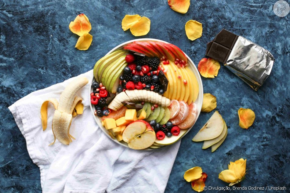 Conheça os benefícios das frutas da estação e veja como elas agem no organismo